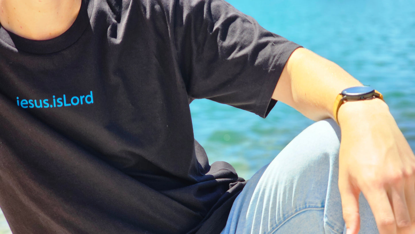 Black - jesus.isLord Classic T-shirt